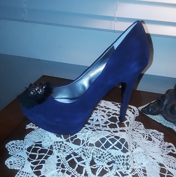 Blue Suede Pumps as 9m - Picture 5 of 8